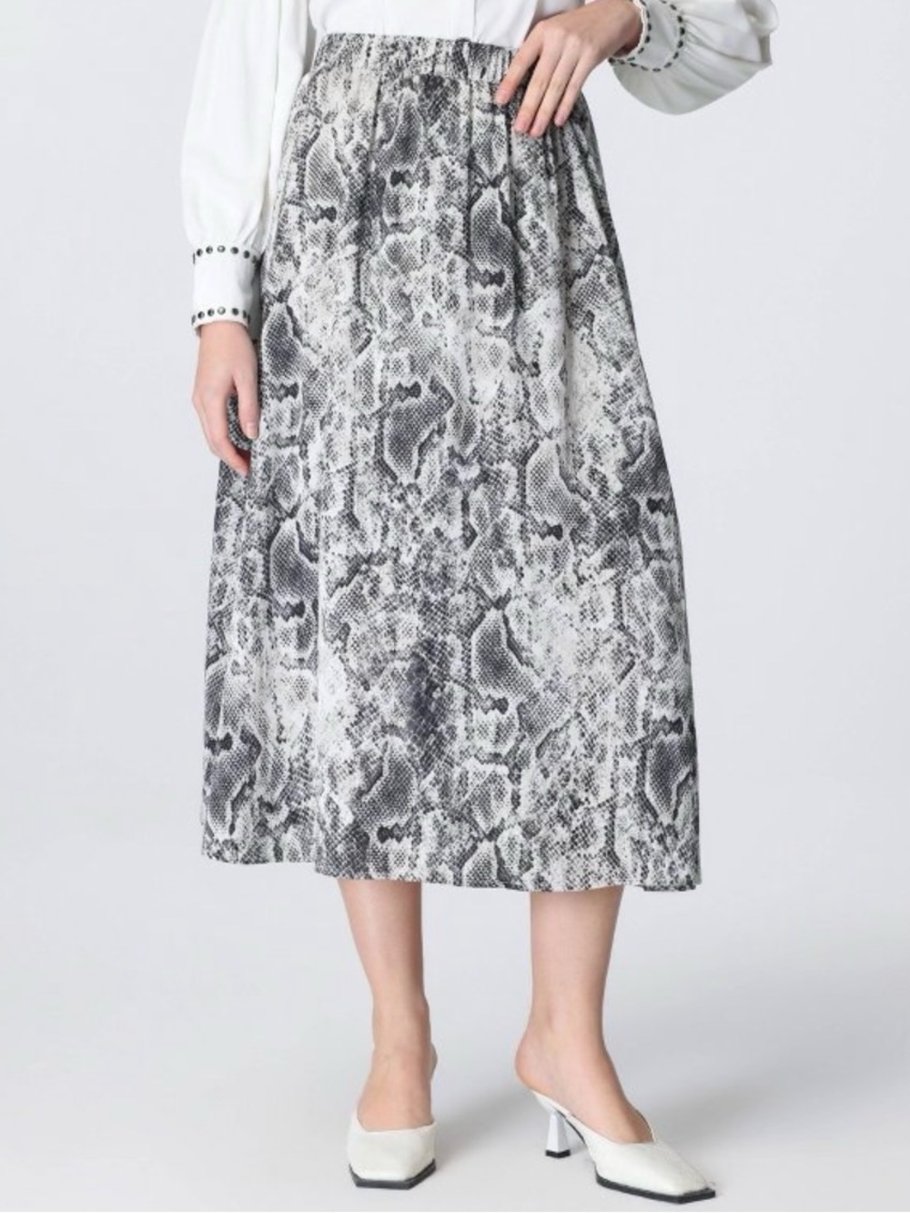 A New Day Women's High-Rise Midi Skirt White Snakeskin L NWT